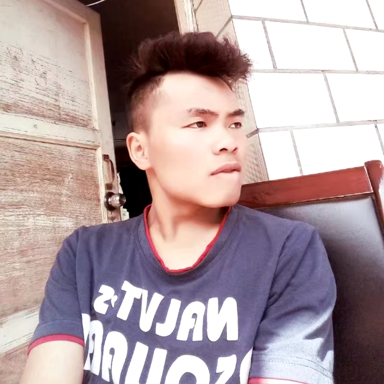 单身請秀发的照片