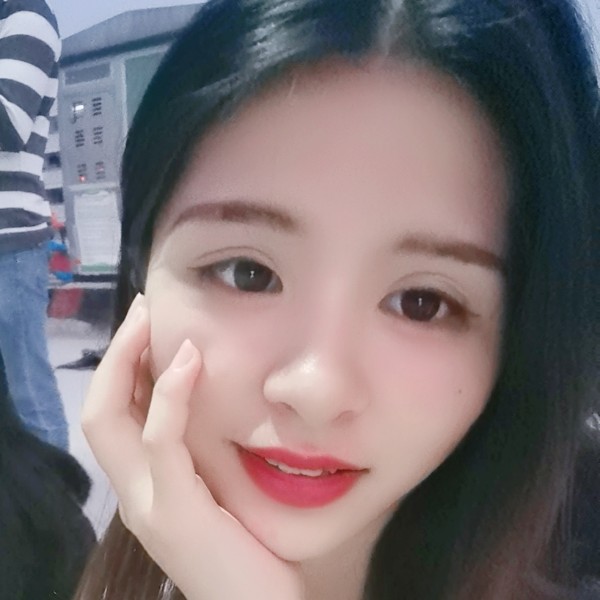 娟的照片