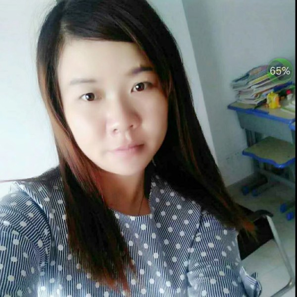 烂漫和小熊猫的照片