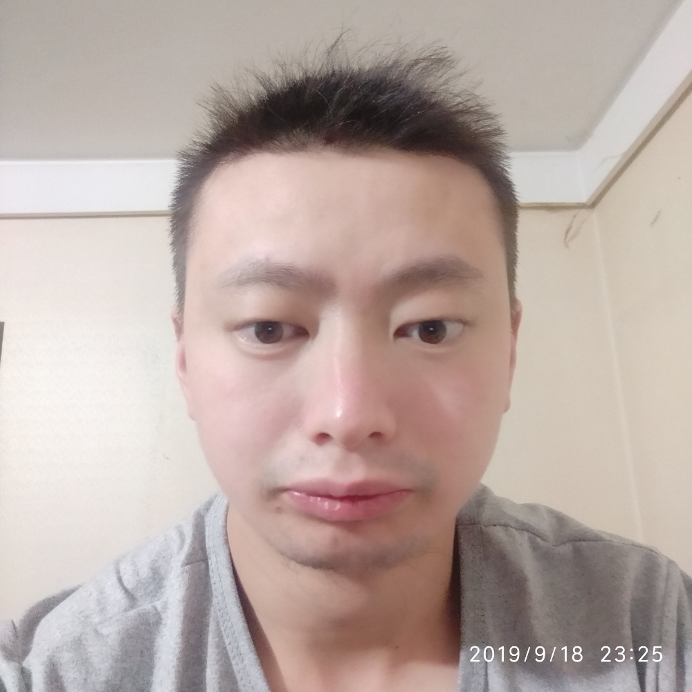 靳秋林的照片