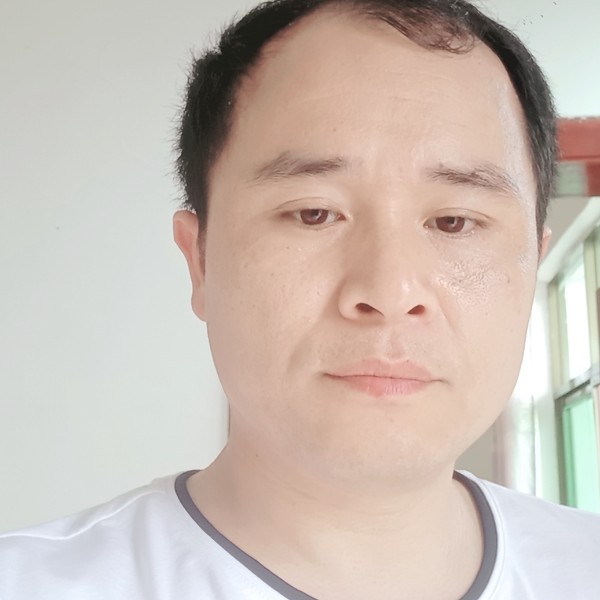 萝莉蹁跹幽默的照片