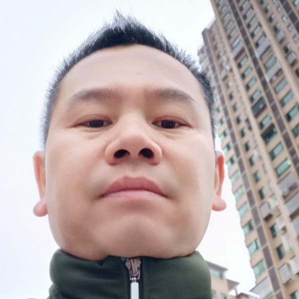 跳跃芒果的照片