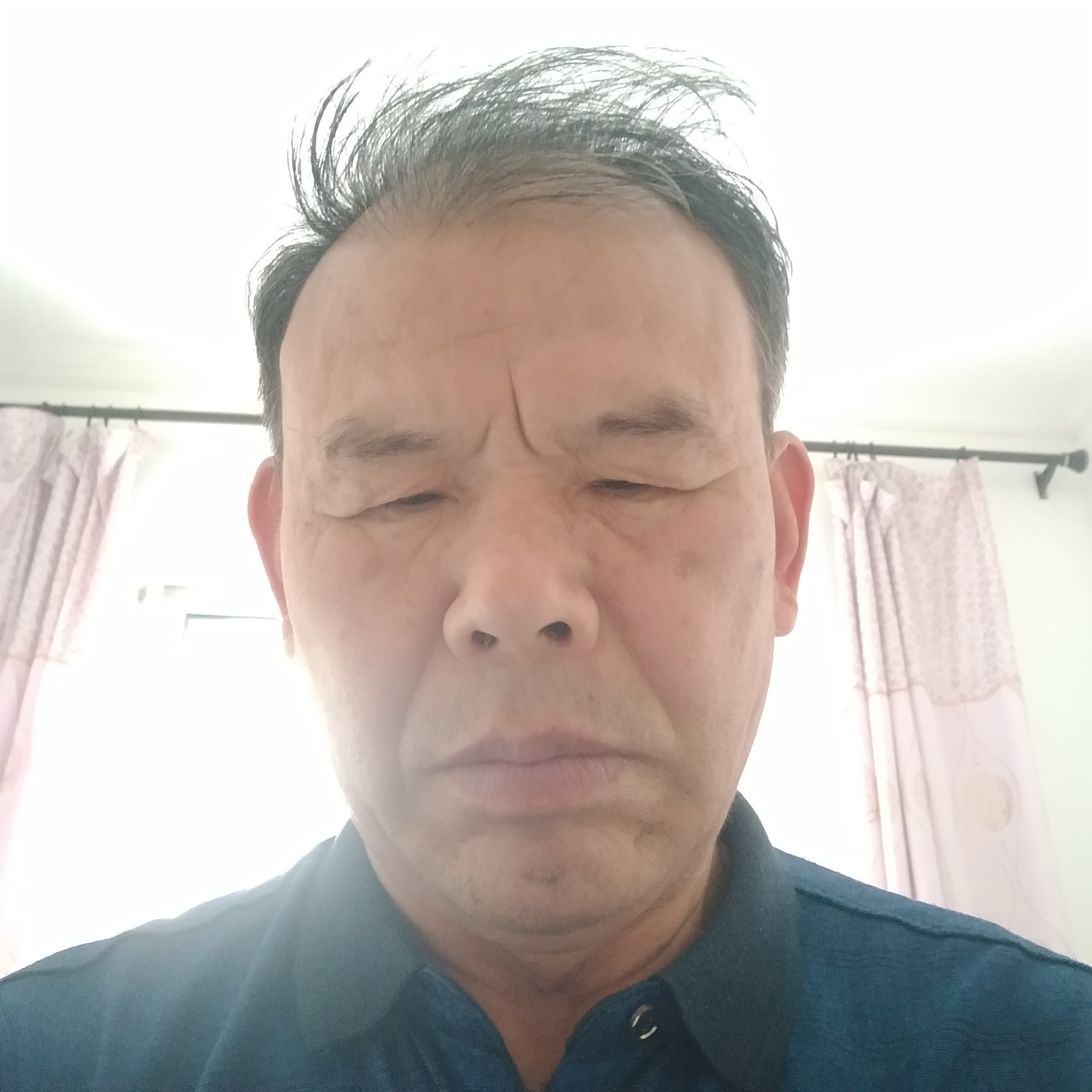 饱满蹁跹兮颜的照片