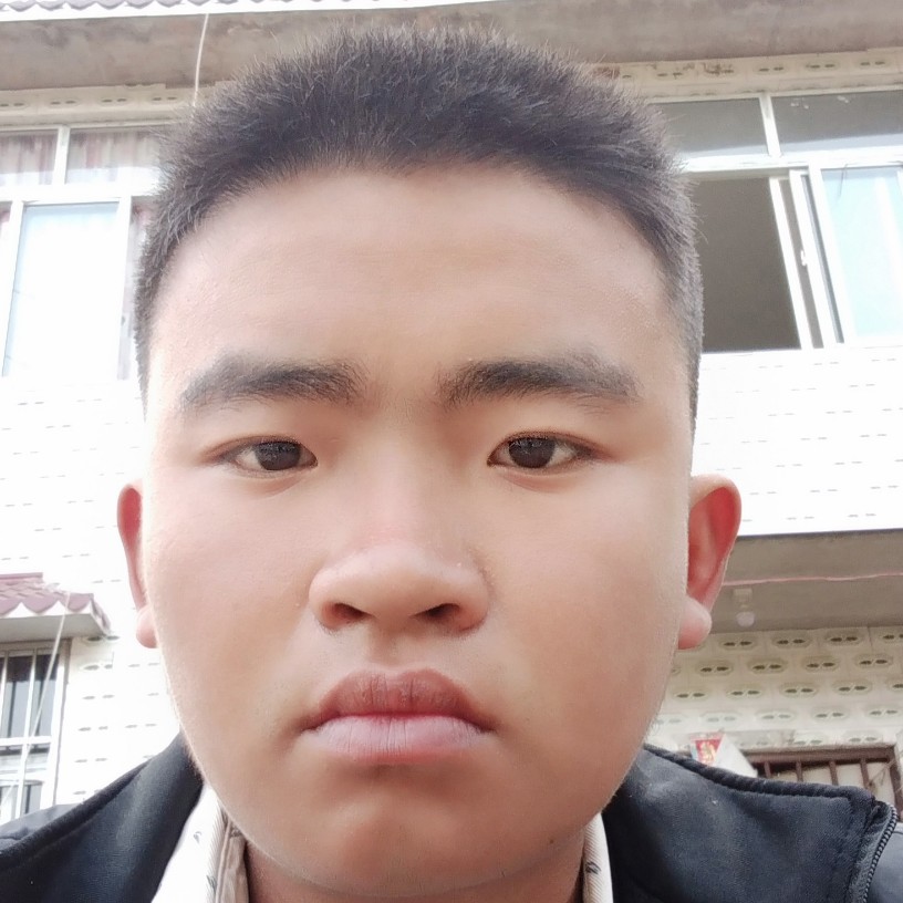 李代亨的照片