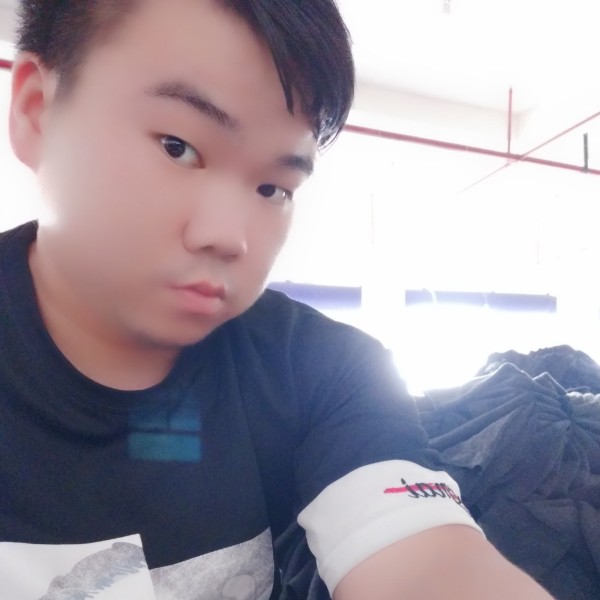 长情放弃数据线的照片