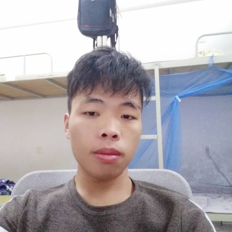 稻草人l q z的照片