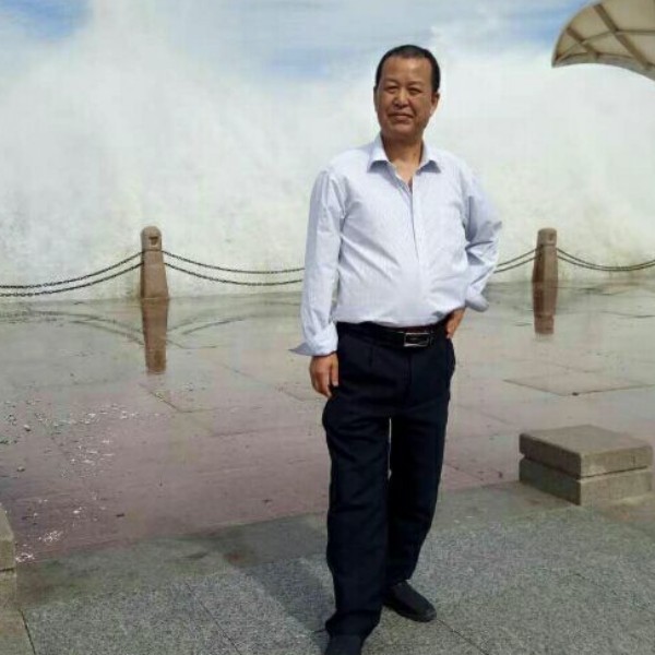 龍啸吟的照片