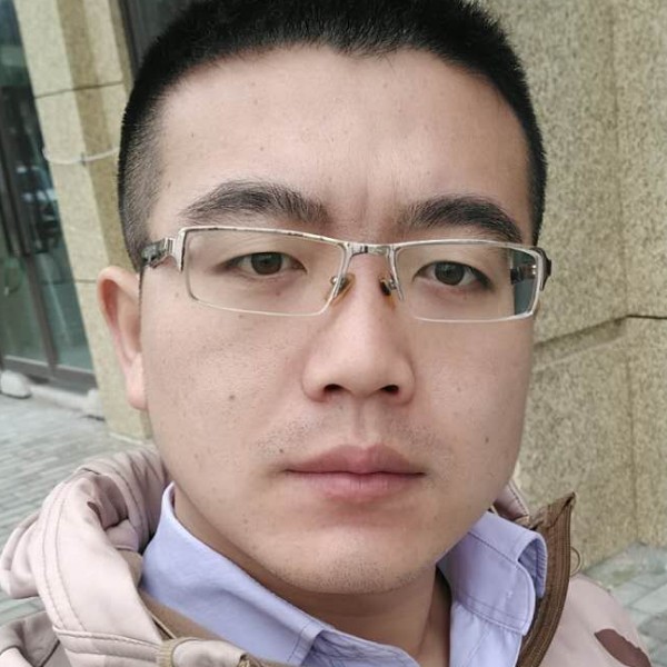只识弯弓射大雕的照片
