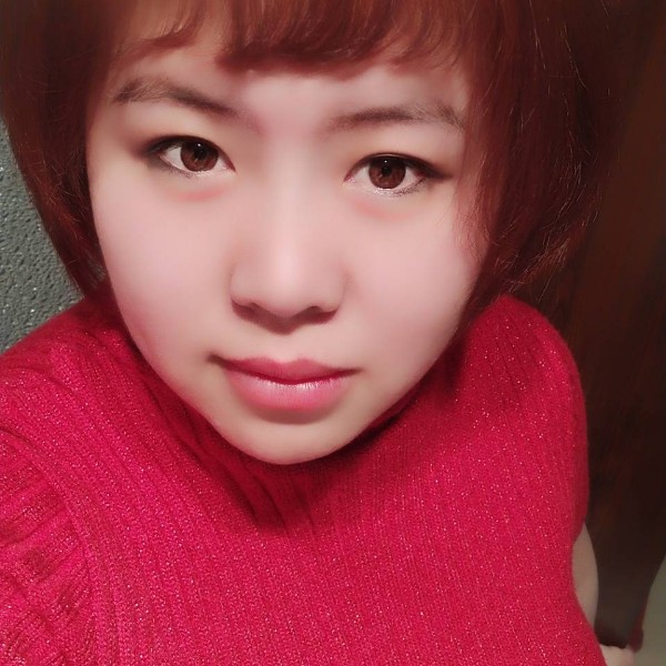 忧郁蝶衣的照片