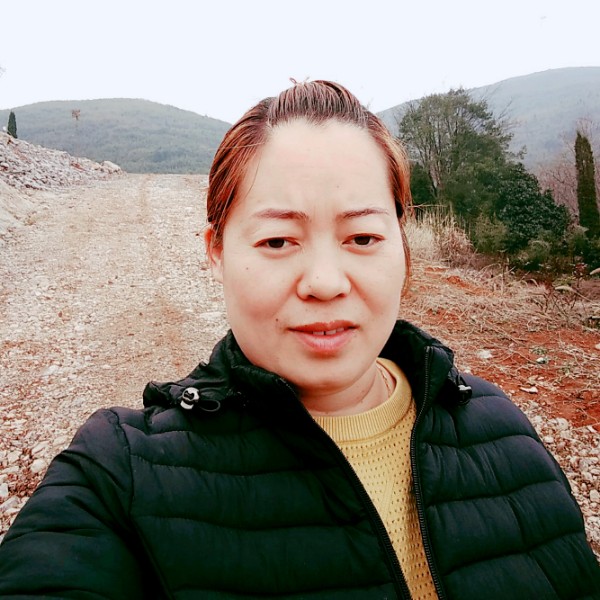 曾经深拥发带的照片