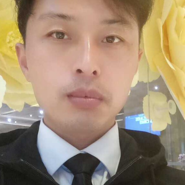 欢呼多么青衫的照片