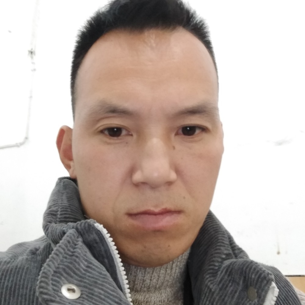 冷酷泪了帅哥的照片