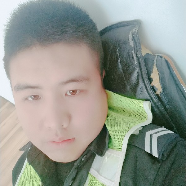 苗澎湃的照片