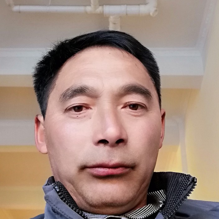 神勇蹙眉大侠的照片