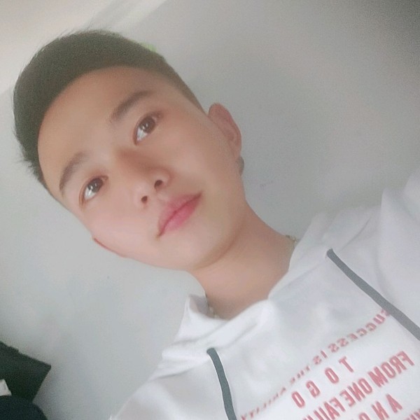 无烬的照片