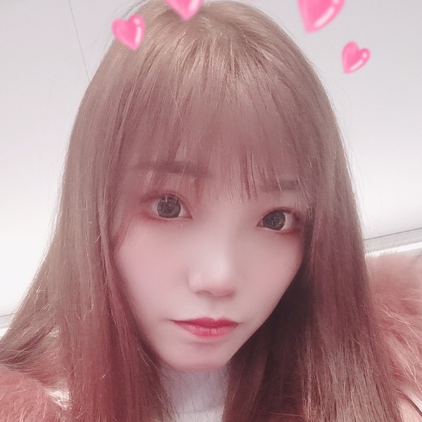 春媱的小巧的照片