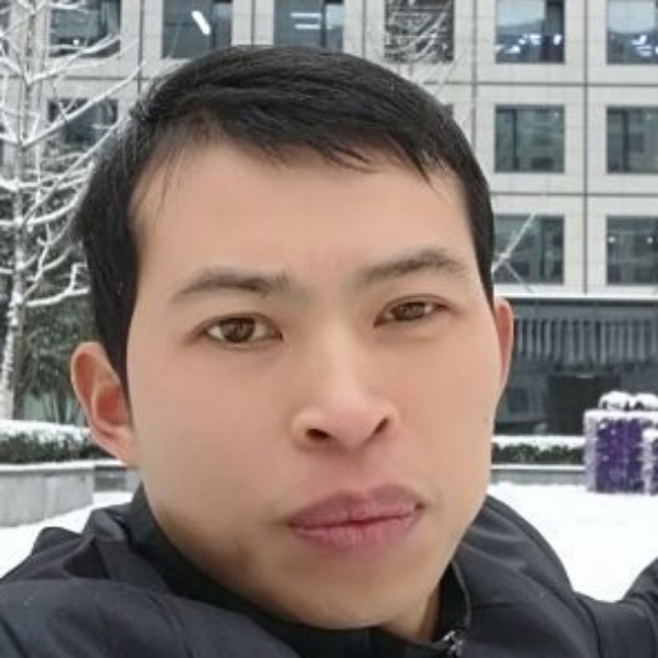 眼神缠绵的照片