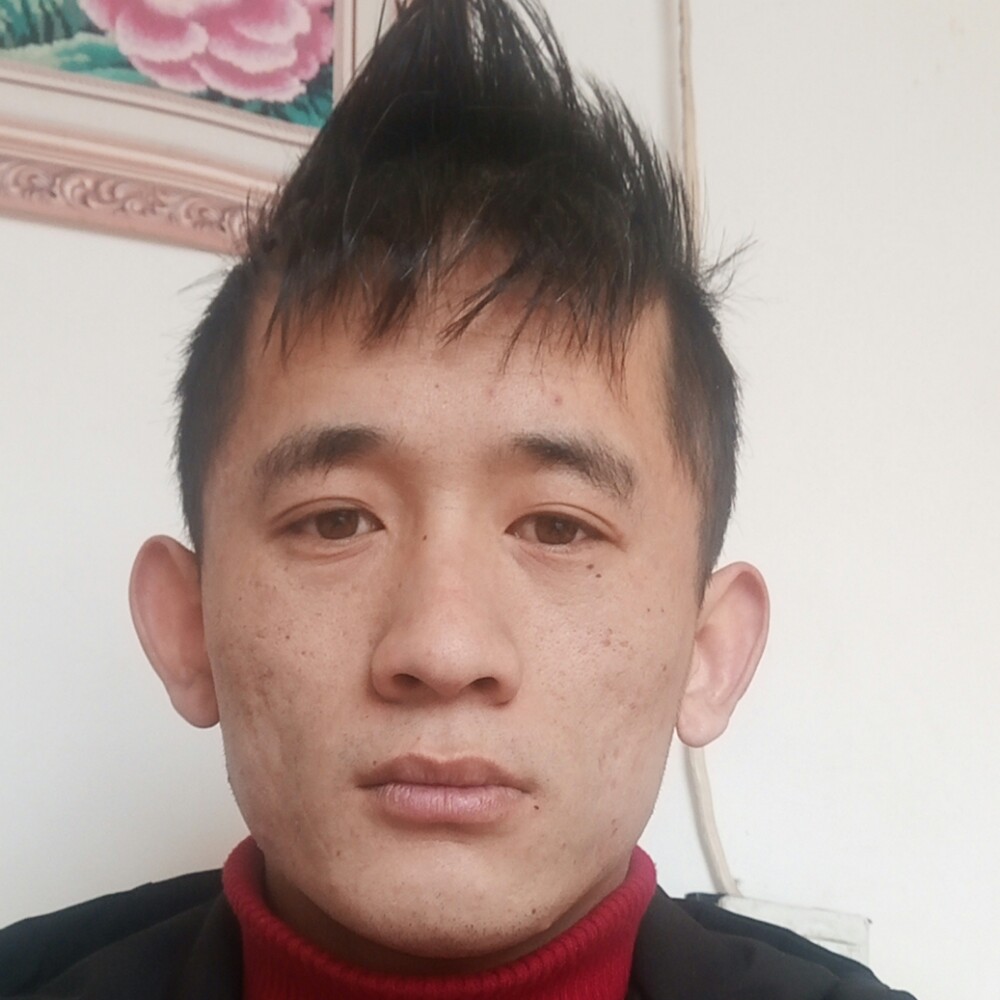 善良的帅哥的照片