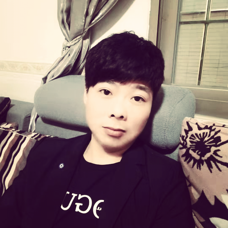 蜗牛停止眯眯眼的照片