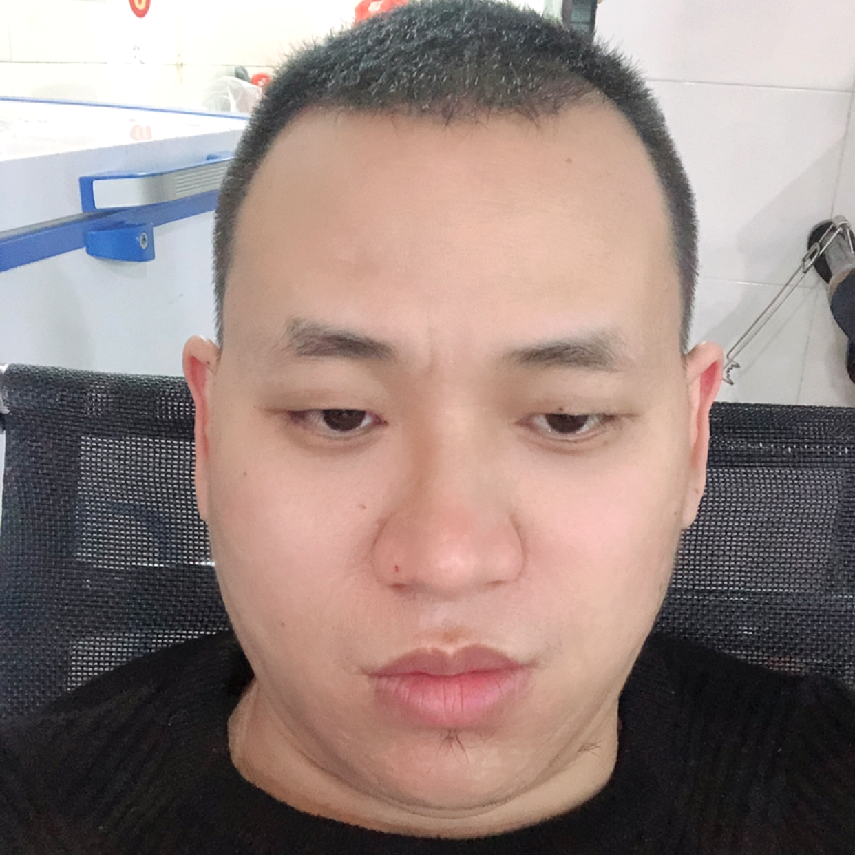 善良浅吻咖啡的照片