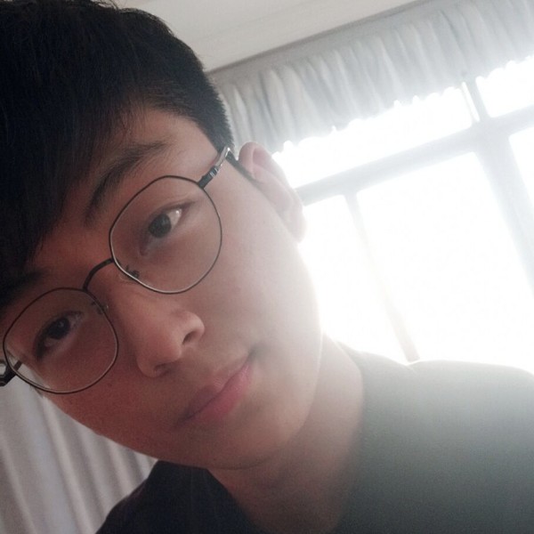 明眸善睐的照片