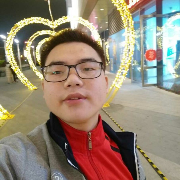 积极山岚的照片