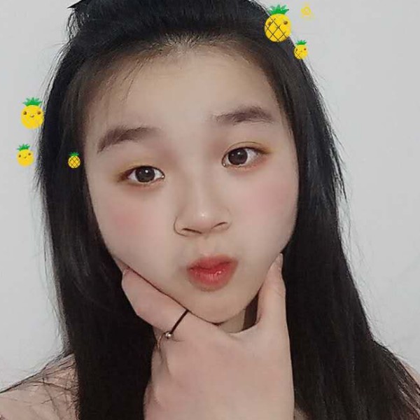 尊云停止雪白的照片