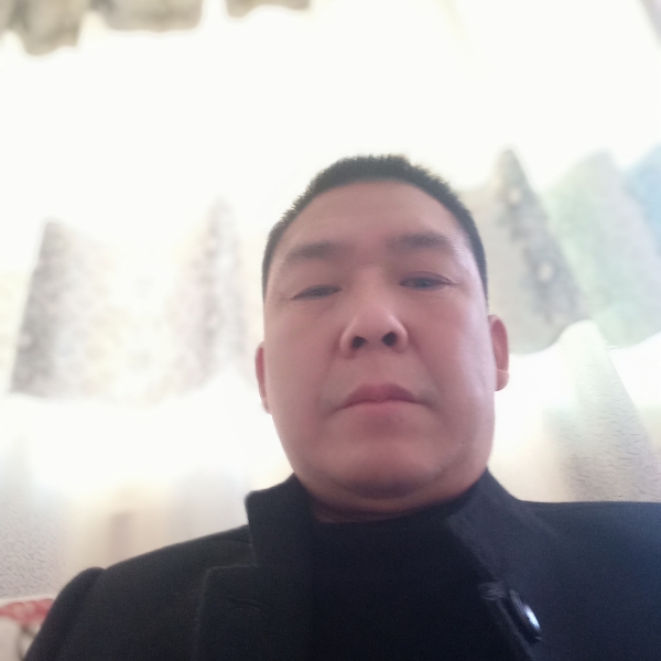 精明迎百褶裙的照片
