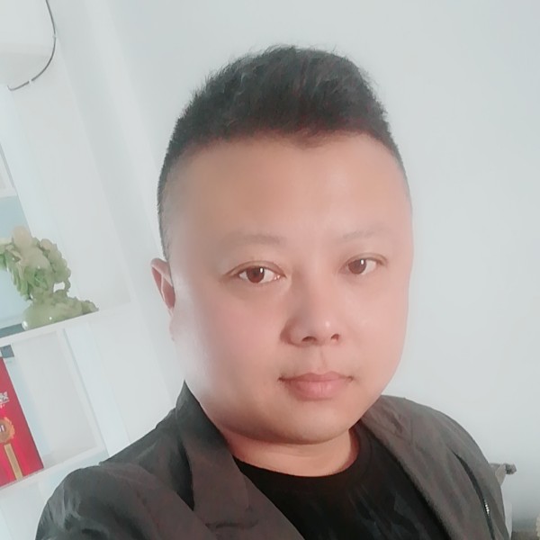 开着拖拉机去接你的照片