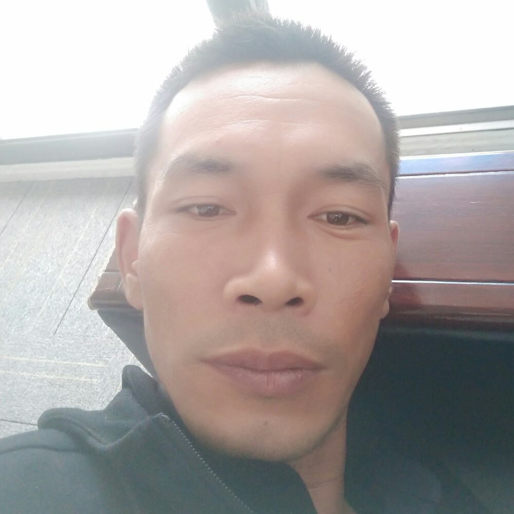 还单身踢老虎的照片