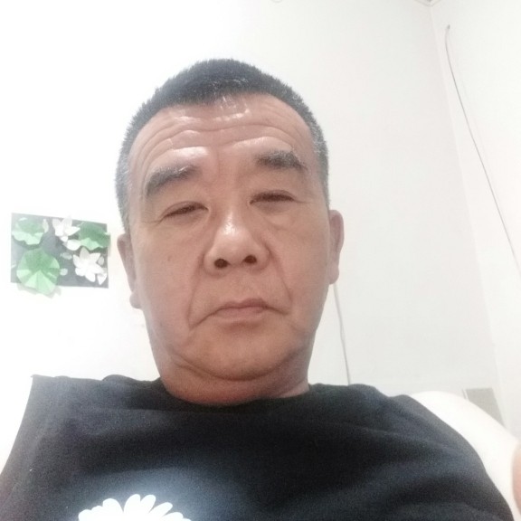 自行车蹙眉秀丽的照片