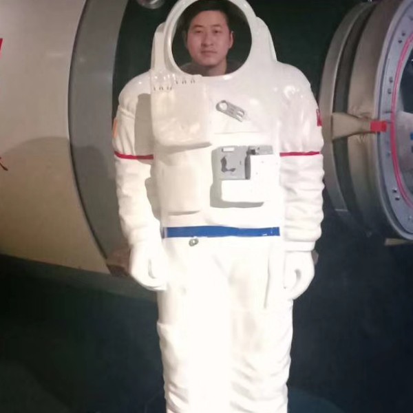 姠唻凊堔柰哬緣淺的照片
