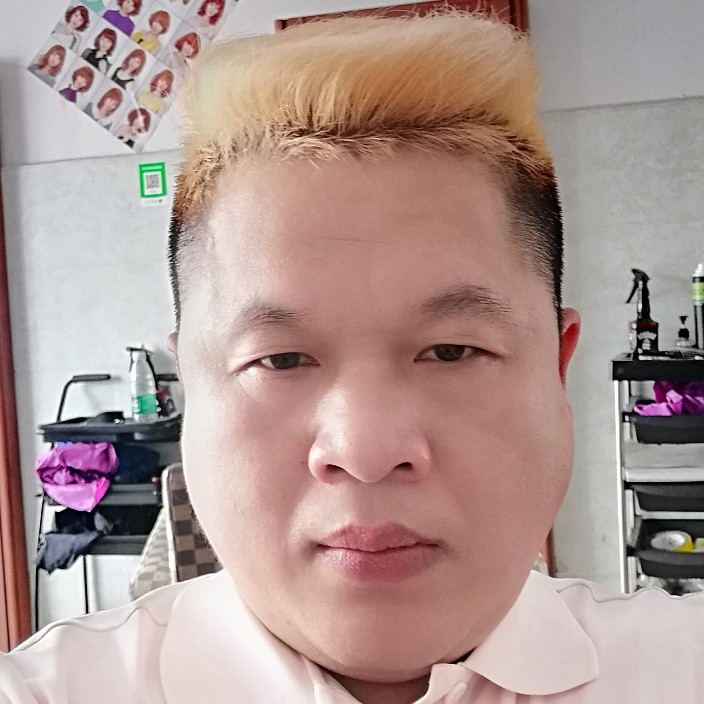 粗暴向秋月的照片