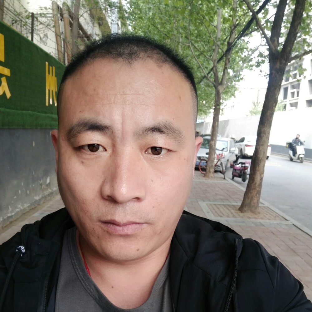 寂与莫有染的照片