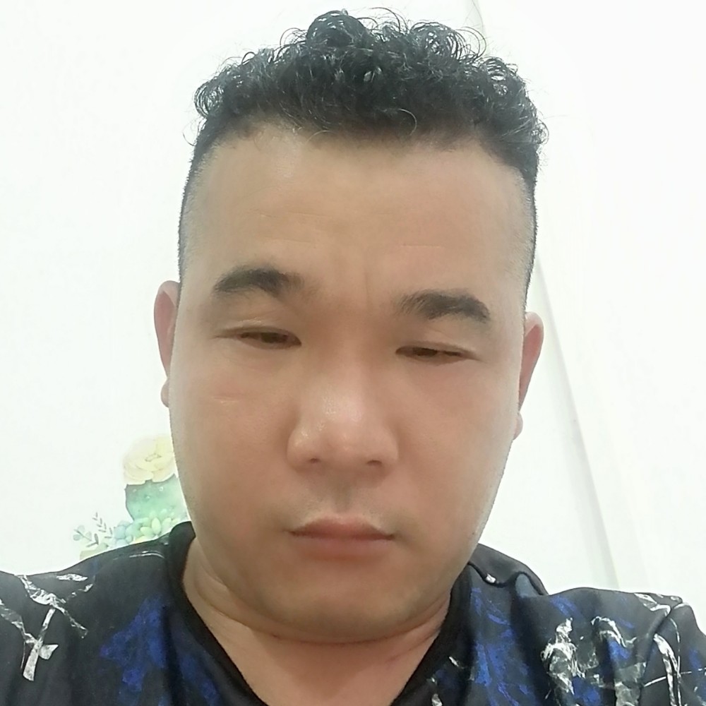 微笑说虚拟的照片