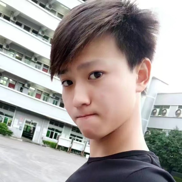 踏实那流岚的照片