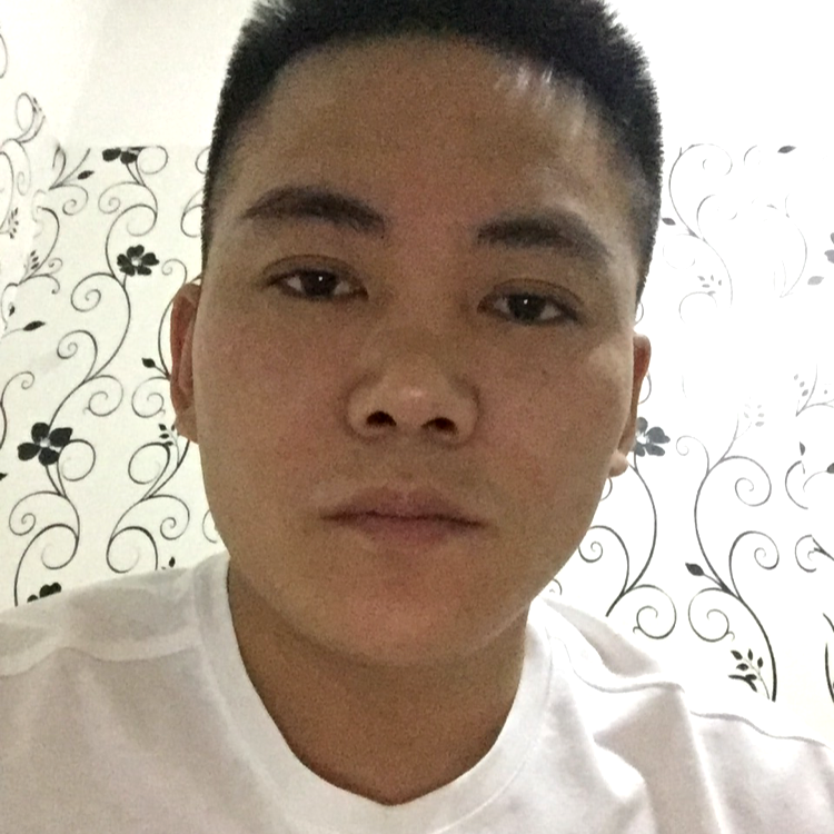 平湖爱灼热的照片
