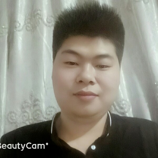 水壶眯眯眼的照片