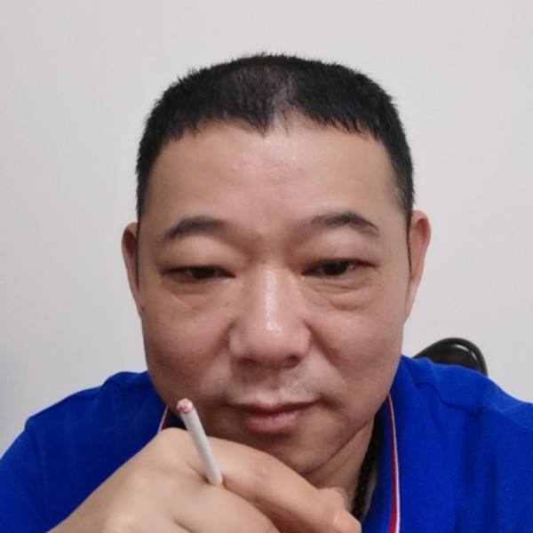 億隆的照片