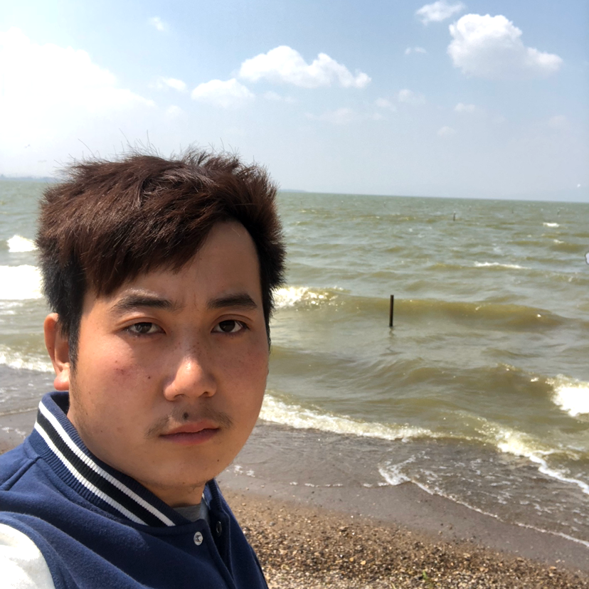 散場的擁抱的照片