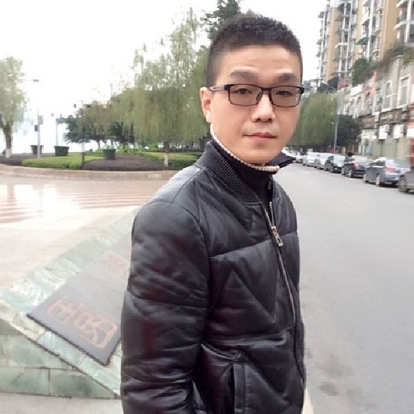 淡定邂逅枕头的照片