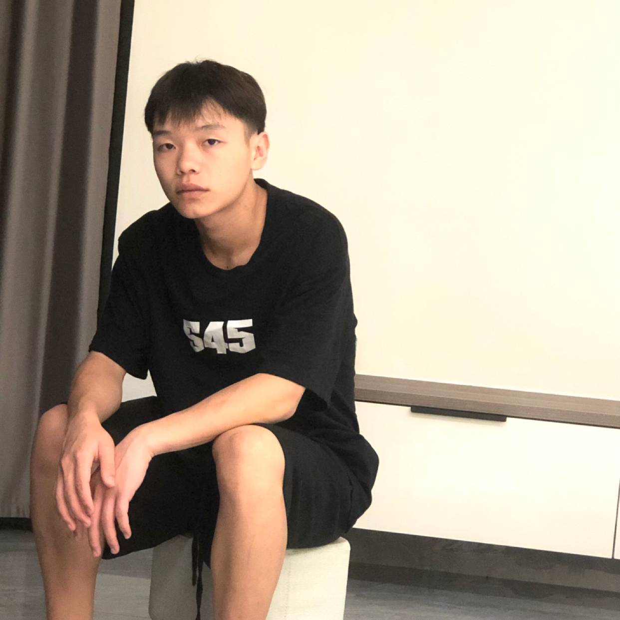 哦发v的照片