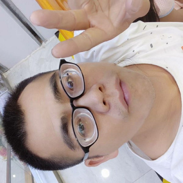 荼蘼挽手纯情的照片