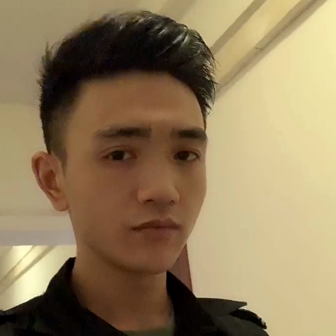 钟意内的照片