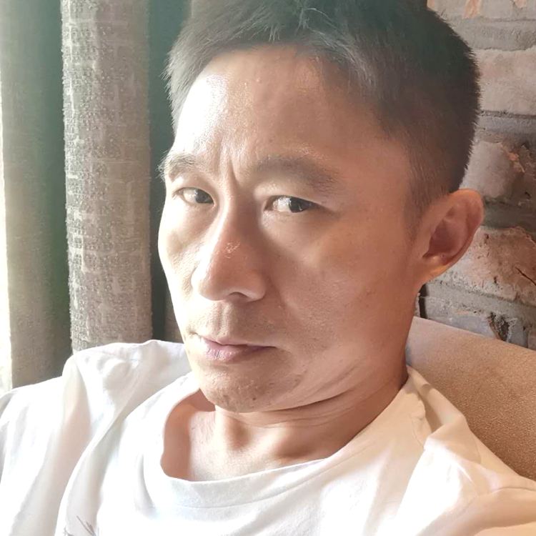期待爱情的照片