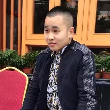 家勋的照片