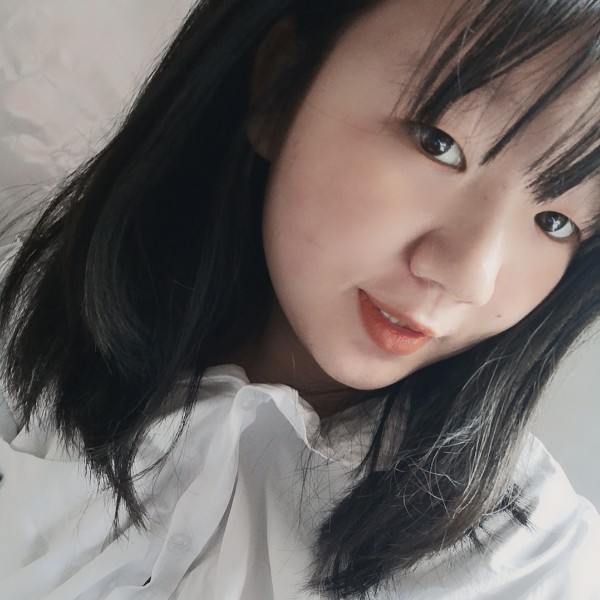敏感鞋子的照片