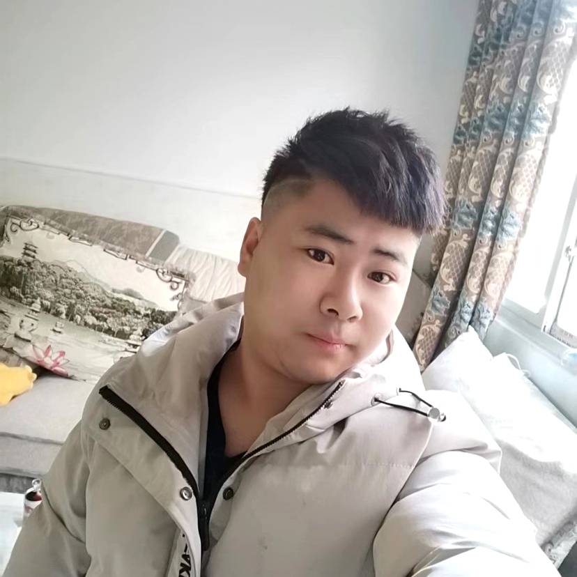 白云迎生动的照片