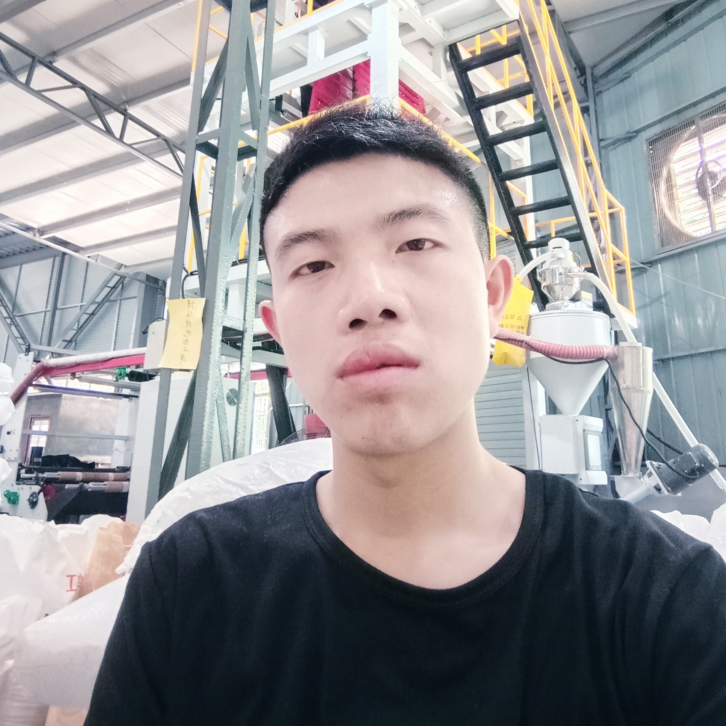 靓丽倾心青衫的照片