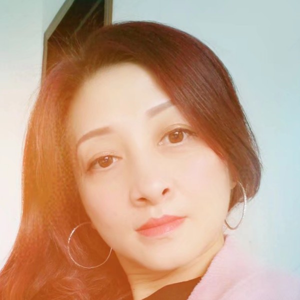 丁七七的照片